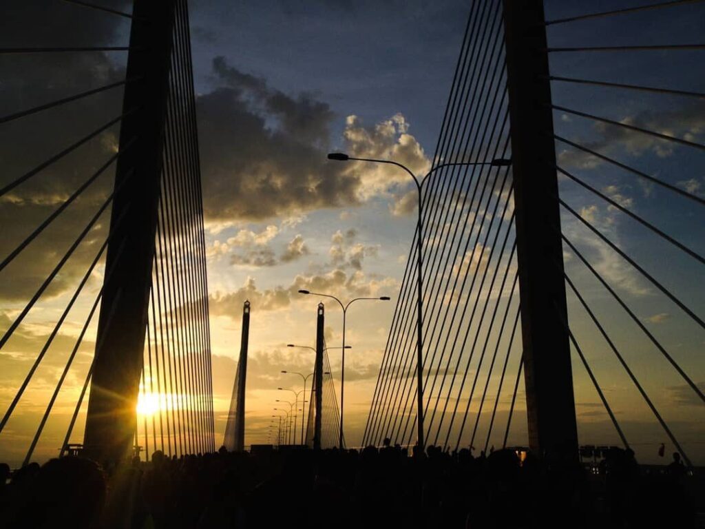 middle of penang bridge cable stayed